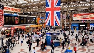 A Walk Through The London Victoria Station London England [upl. by Gerdy]